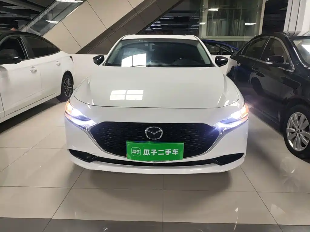 Mazda 3 Axela — миниатюра 3