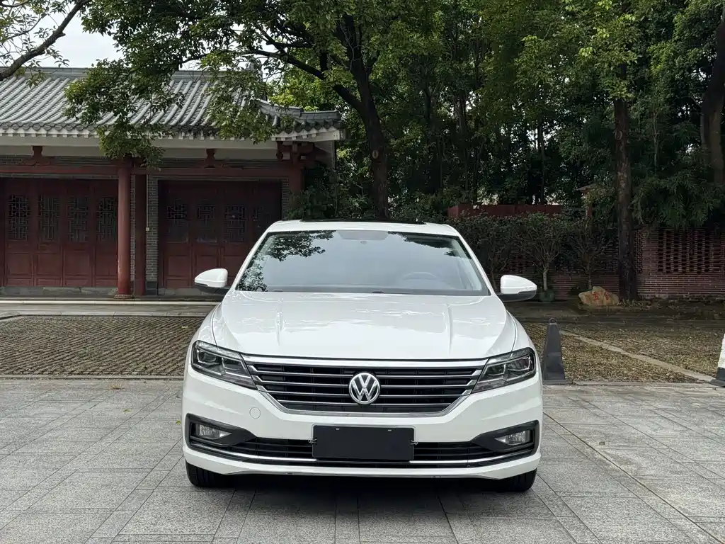 Volkswagen Lavida — миниатюра 2