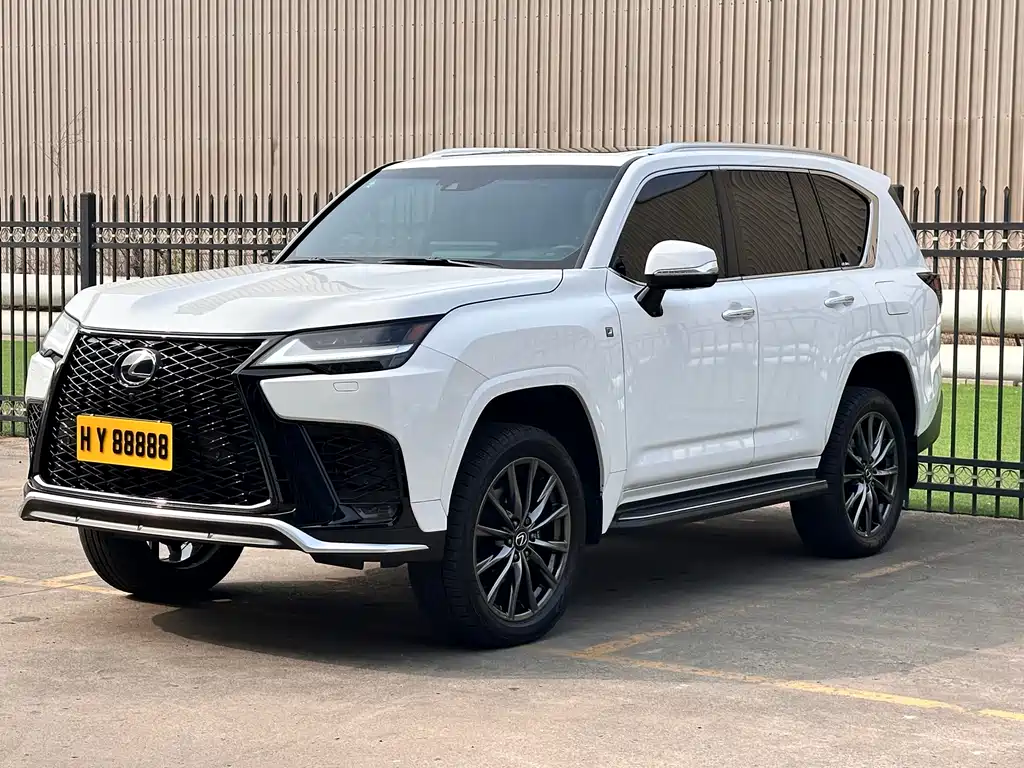 Lexus LX 2025