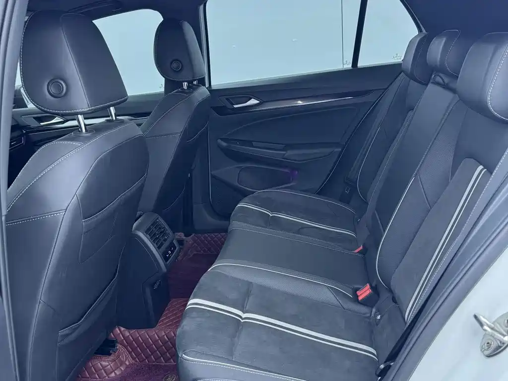 Volkswagen Golf — миниатюра 13