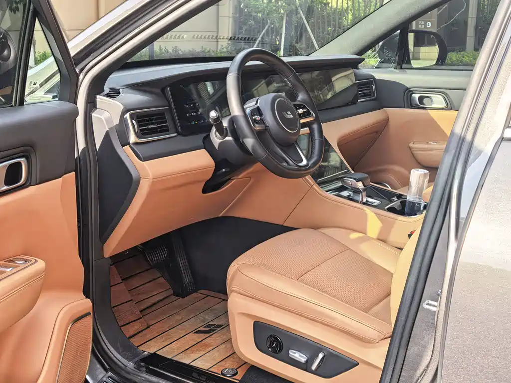 Li Auto Li ONE — миниатюра 10