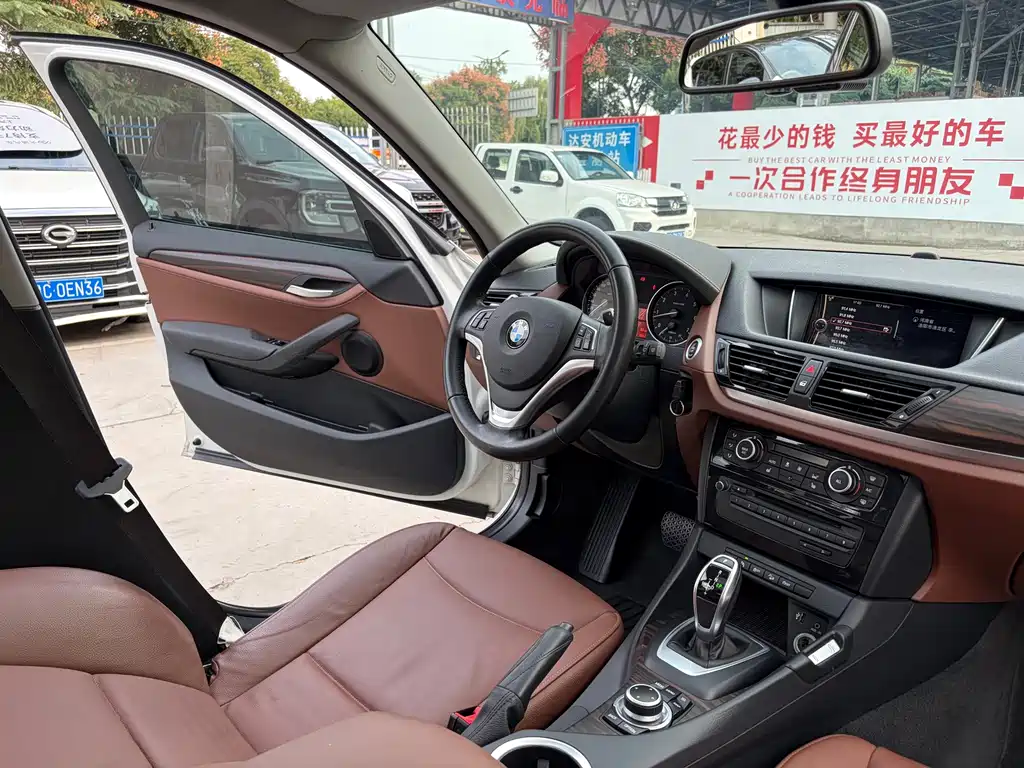 BMW X1 — миниатюра 10