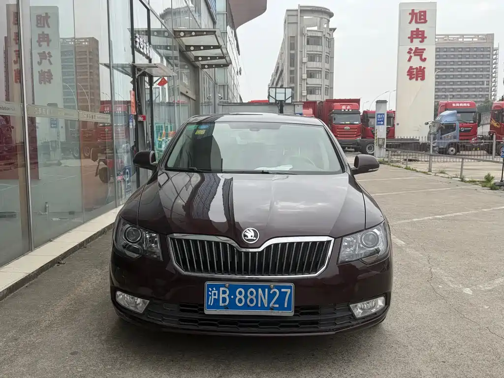 Купить Skoda Superb