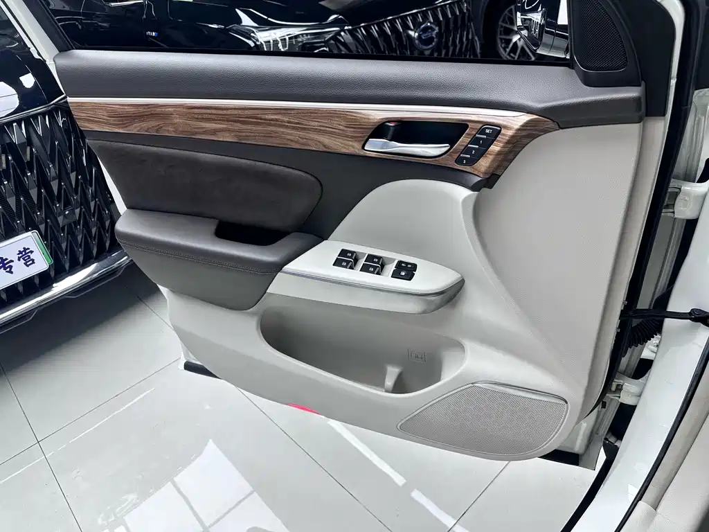GAC Motor Trumpchi GS8 — миниатюра 20