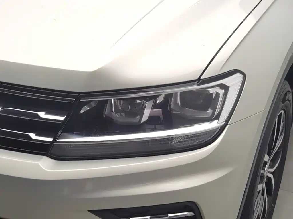 Volkswagen Tiguan L — миниатюра 7