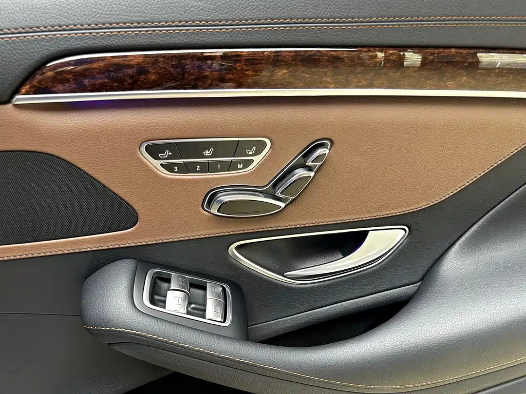 Mercedes-Benz S-Class — миниатюра 22