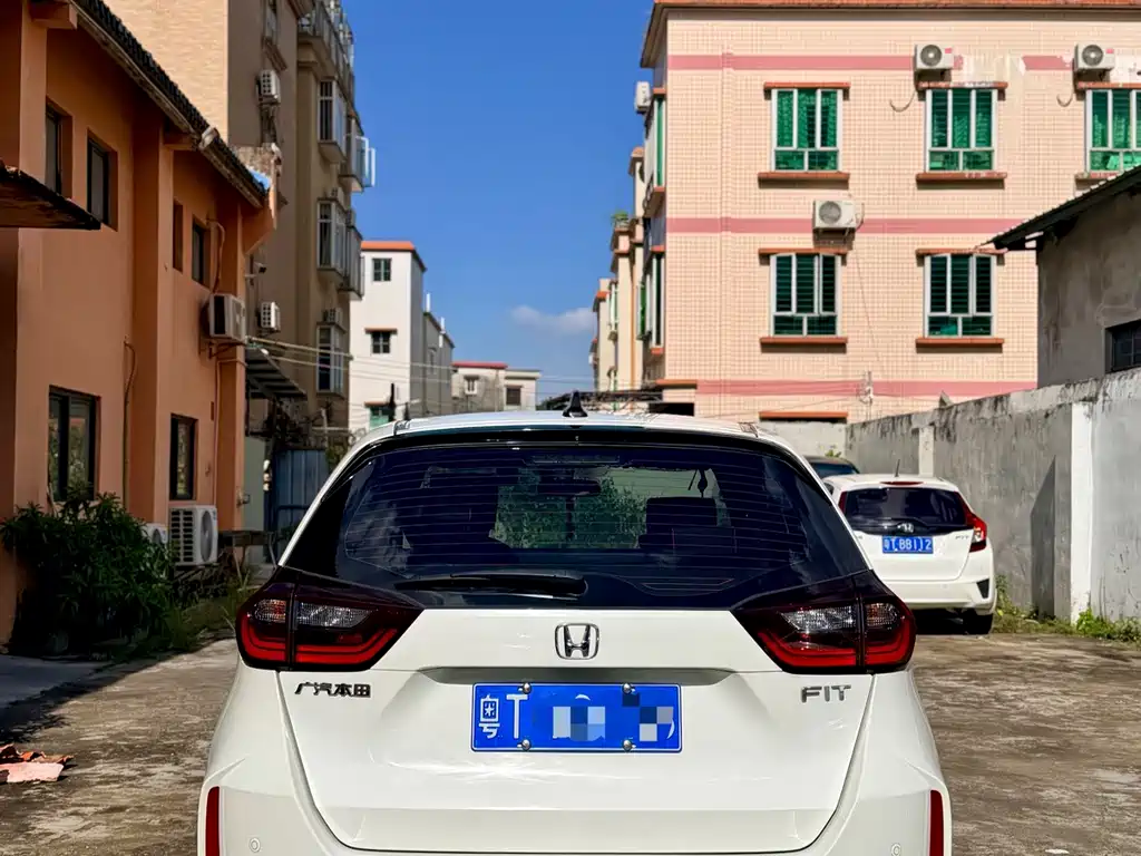 Honda Fit — миниатюра 5
