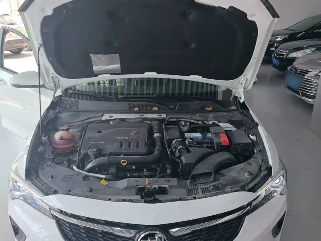 Buick Verano — миниатюра 20