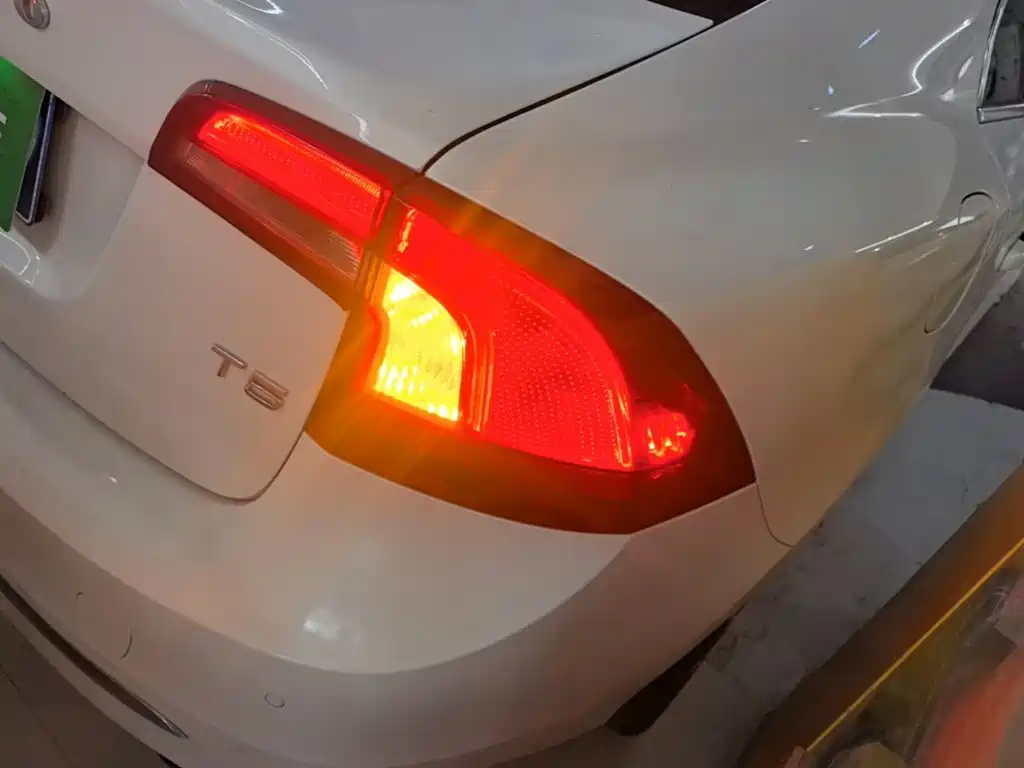 Volvo S60 — миниатюра 8