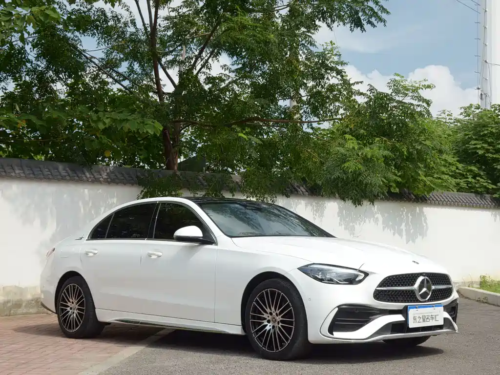 Mercedes-Benz C-Class — миниатюра 3