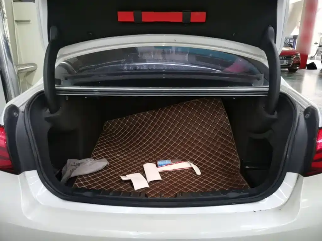 BMW 3 Series — миниатюра 19