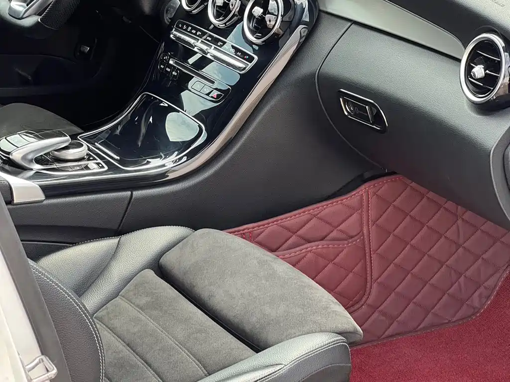 Mercedes-Benz C-Class — миниатюра 21