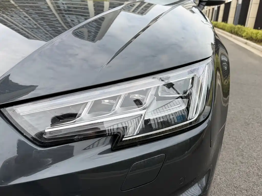 Audi S4 — миниатюра 10