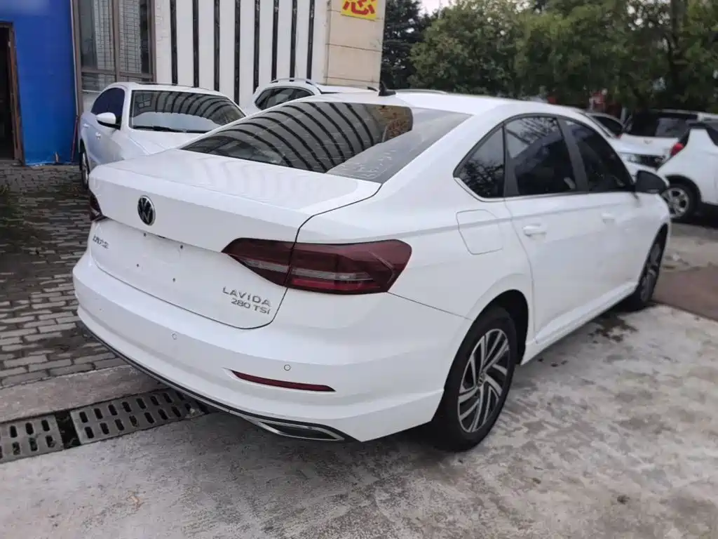 Volkswagen Lavida — миниатюра 7