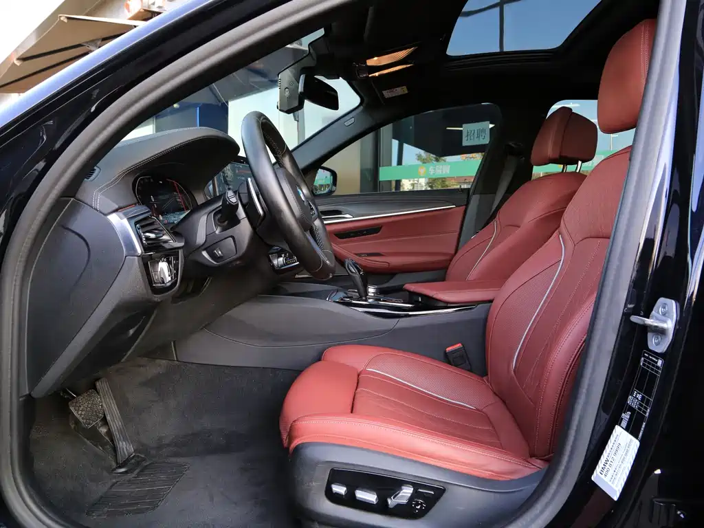 BMW 5 Series — миниатюра 25