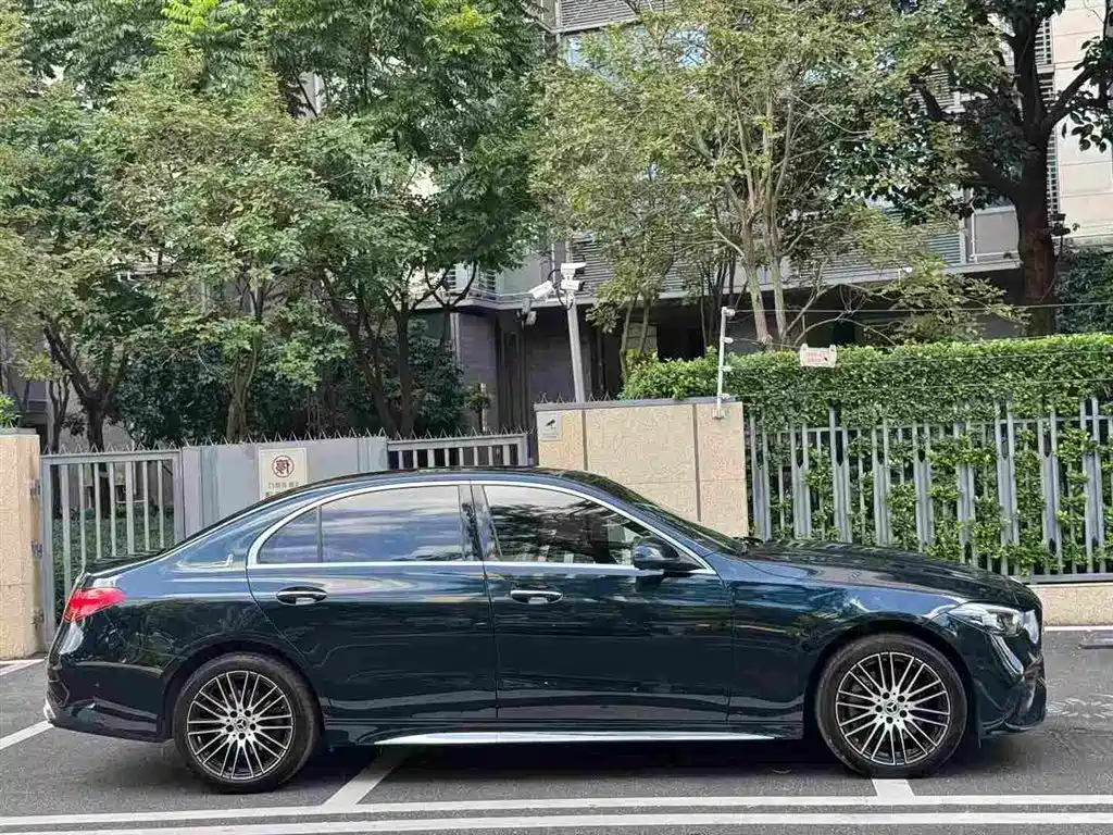 Mercedes-Benz C-Class — миниатюра 4