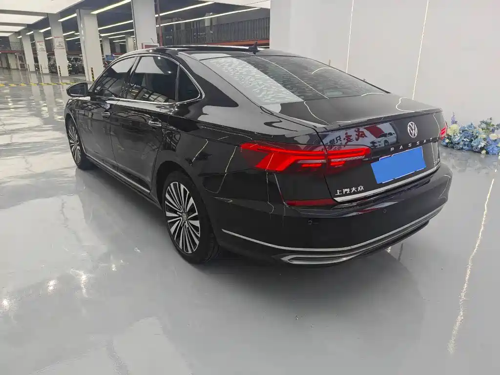 Volkswagen Passat — миниатюра 7