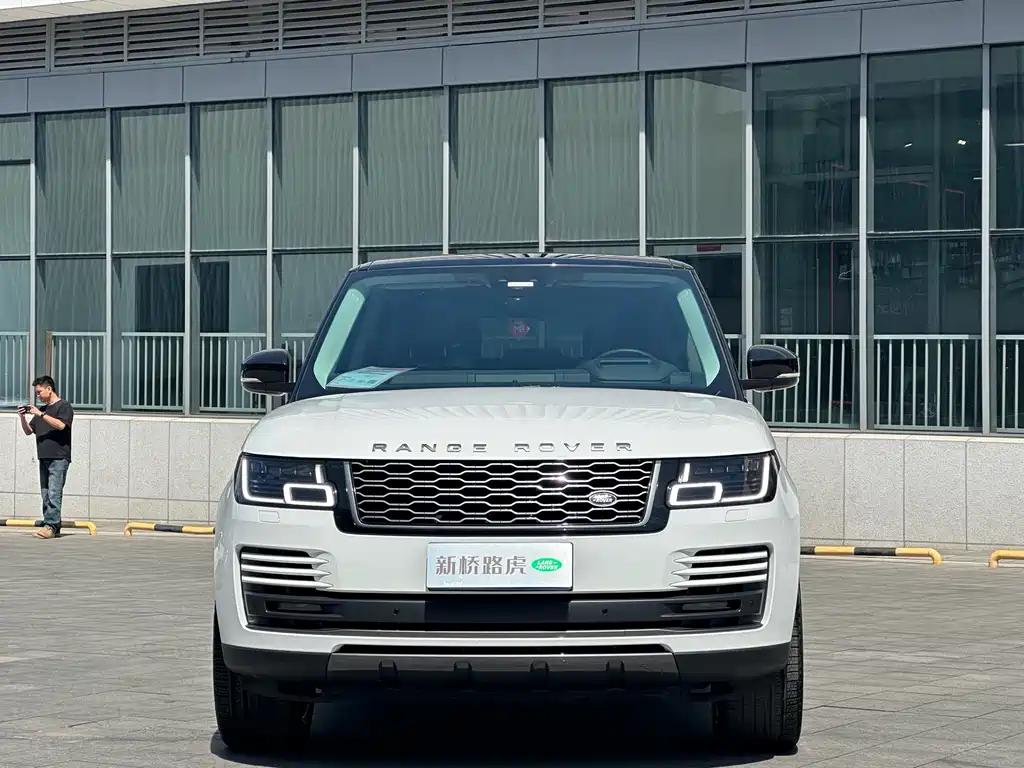 Land Rover Range Rover 2022 — фото 2