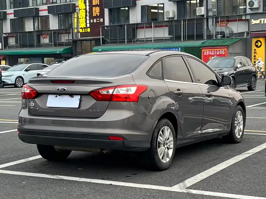 Ford Focus — миниатюра 7
