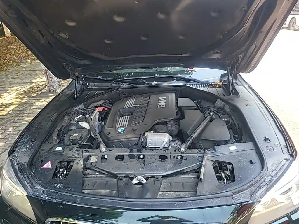BMW 7 Series — миниатюра 20