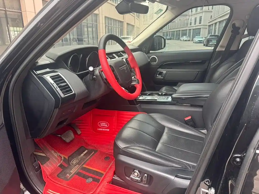 Land Rover Discovery 2018 3.0 SC V6 SE