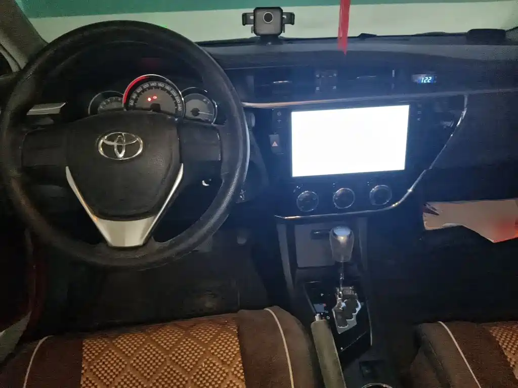 Toyota Corolla — миниатюра 6