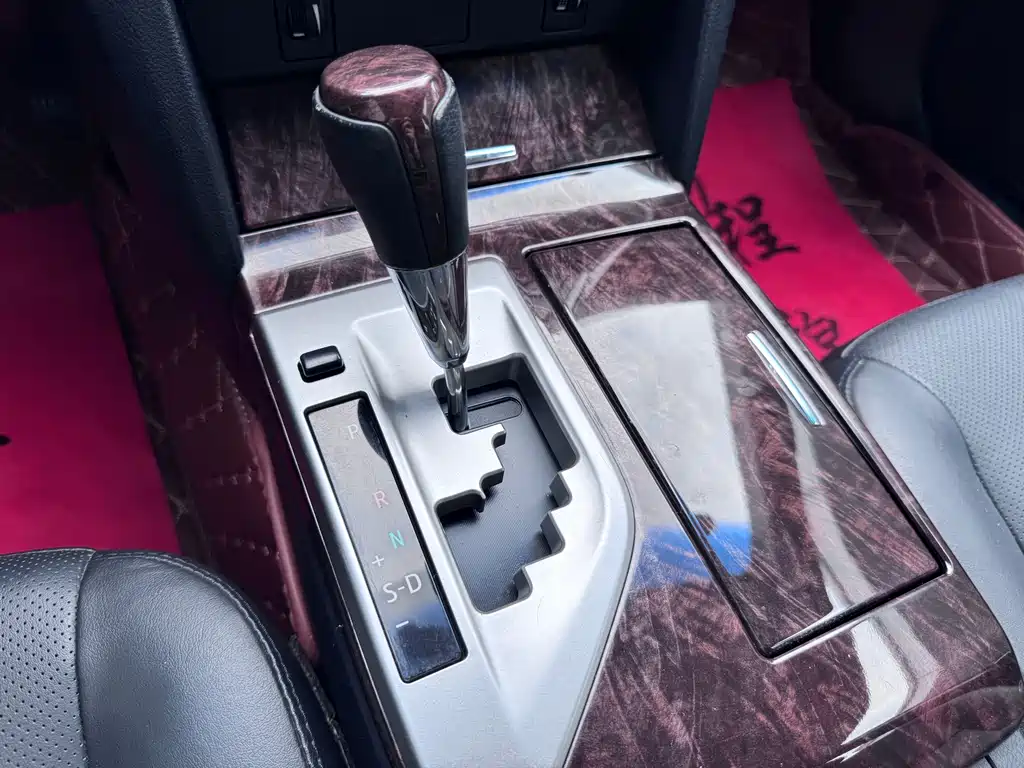Toyota Camry — миниатюра 19