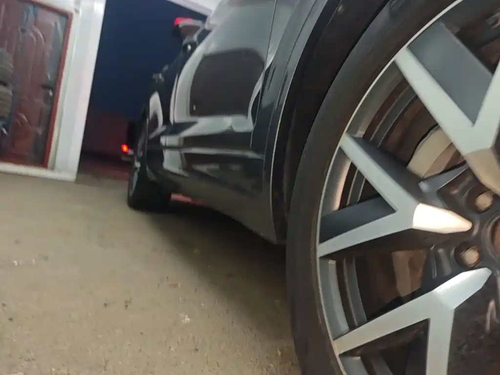 Volkswagen Touareg — миниатюра 21