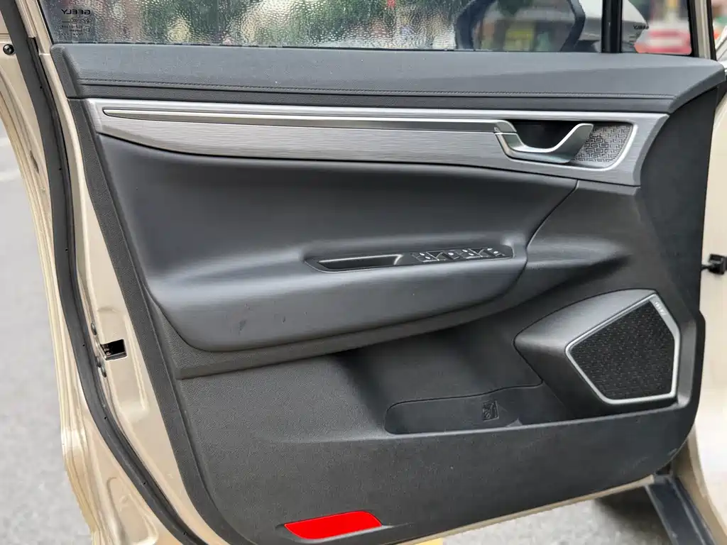 Geely Emgrand GS — миниатюра 9