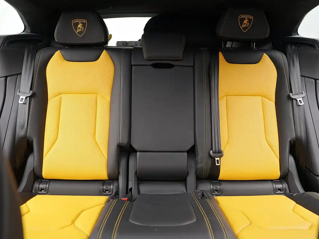 Lamborghini Urus — миниатюра 13