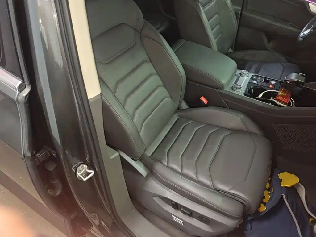 Volkswagen Touareg — миниатюра 25
