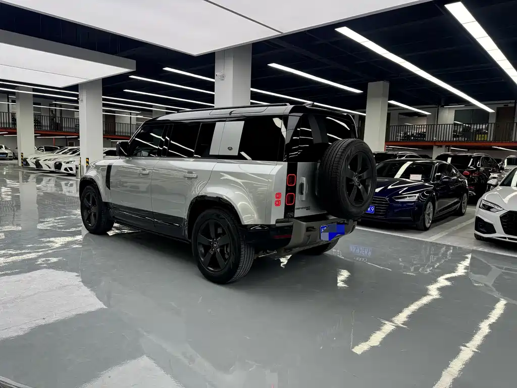 Land Rover Defender — миниатюра 13