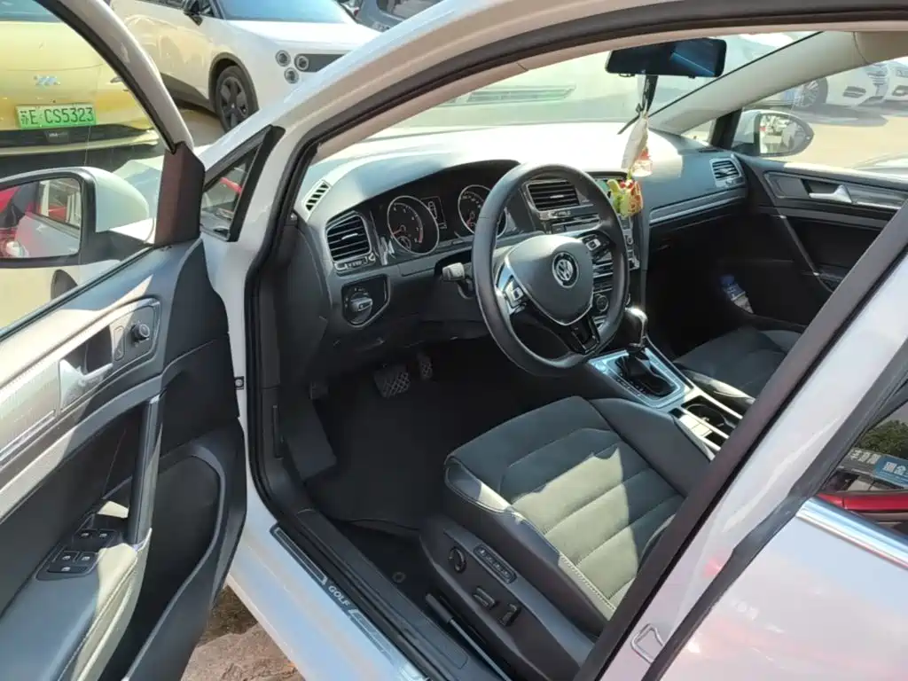 Volkswagen Golf — миниатюра 16