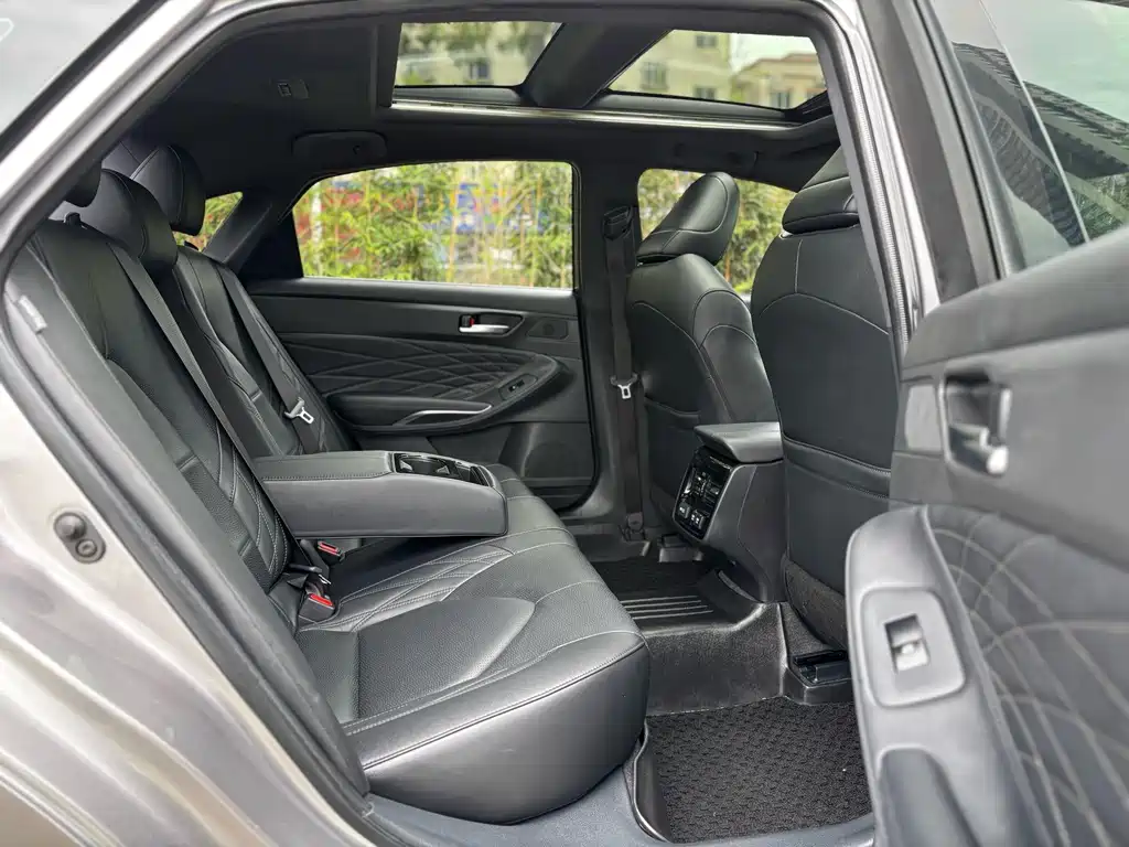 Toyota Avalon — миниатюра 11