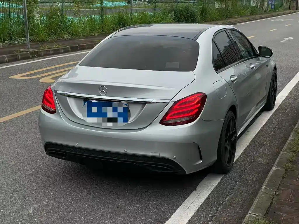 Mercedes-Benz C-Class — миниатюра 4
