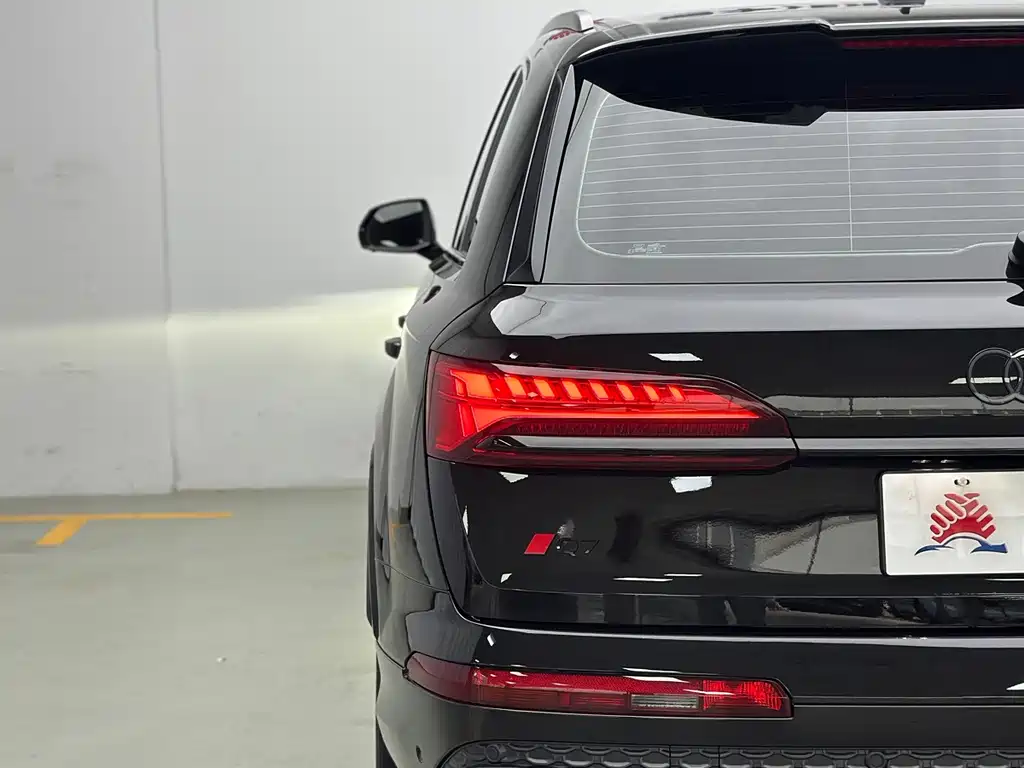 Audi Q7 — миниатюра 14