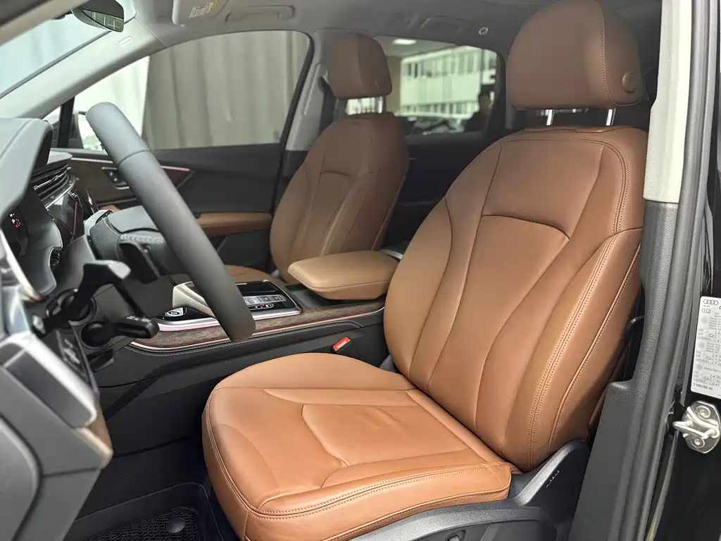 Audi Q7 — миниатюра 20