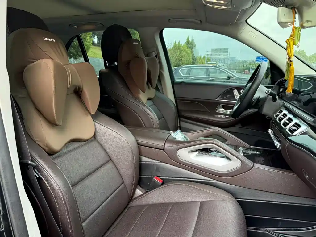 Mercedes-Benz GLE (Import) — миниатюра 4