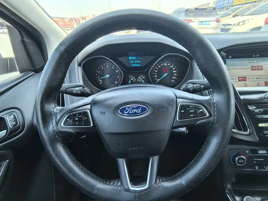Ford Focus — миниатюра 12