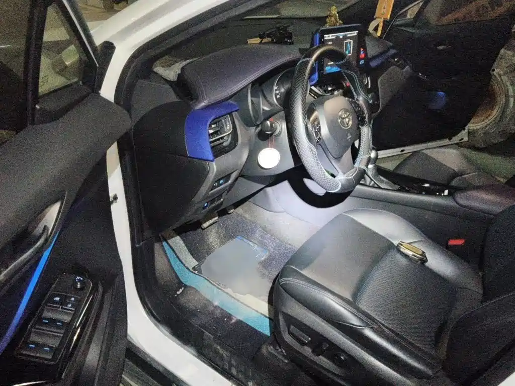 Toyota C-HR — миниатюра 14