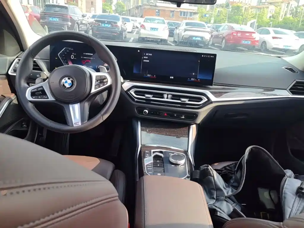 BMW 3 Series — миниатюра 14