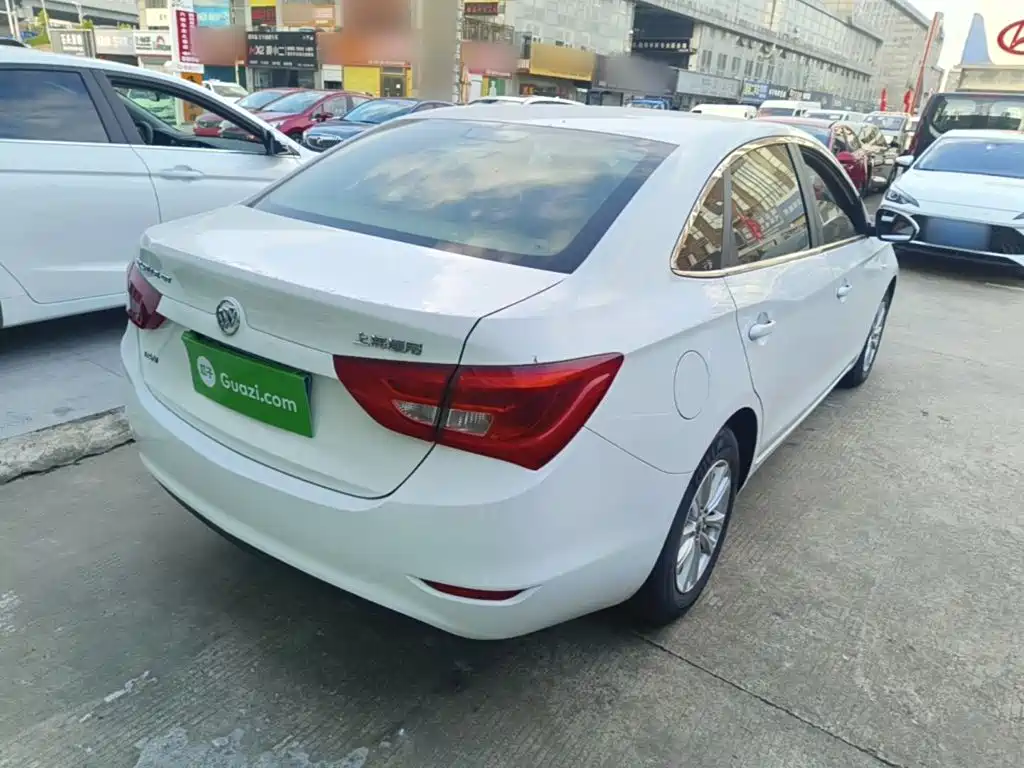 Buick Excelle — миниатюра 7