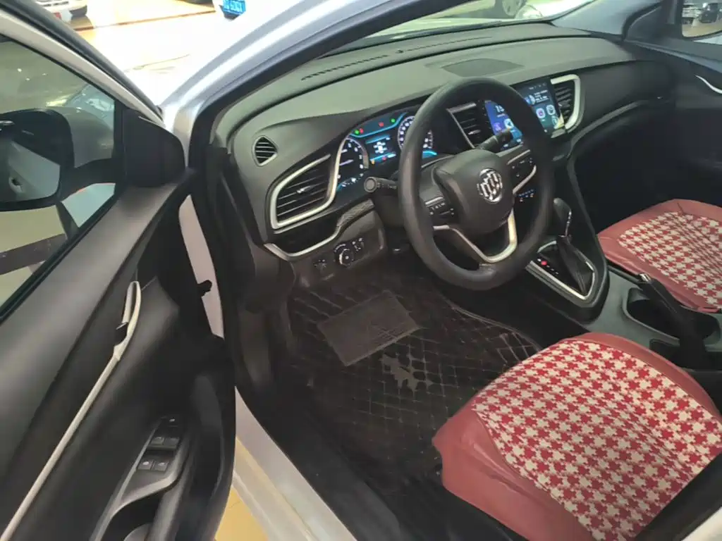 Buick Excelle — миниатюра 16