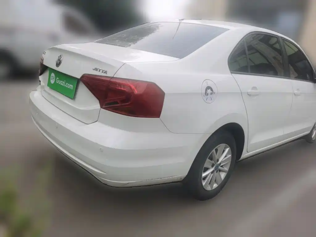 Volkswagen Jetta — миниатюра 4