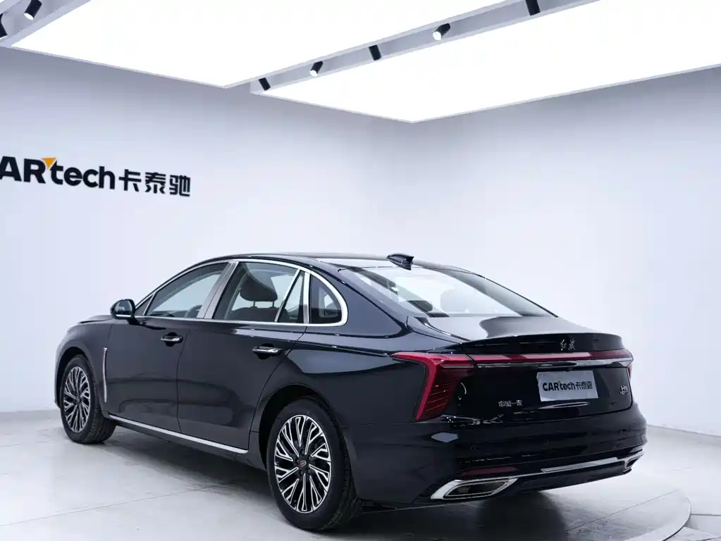 Hongqi H5 2025 2.0T AT