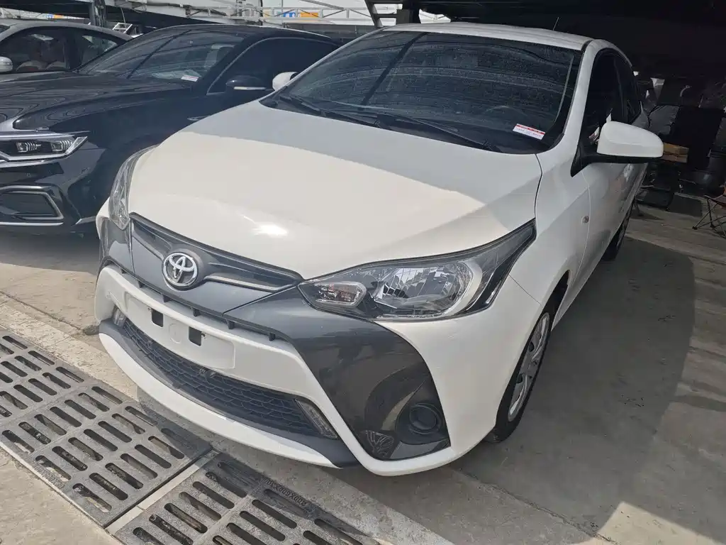 Toyota Yaris L 2017