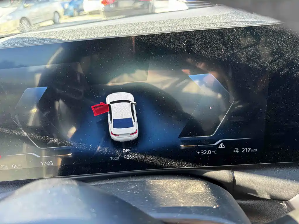 BMW i3 — миниатюра 6