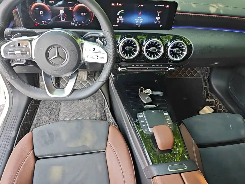 Mercedes-Benz A-Class — миниатюра 14