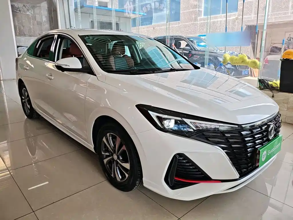 Changan Eado — миниатюра 4