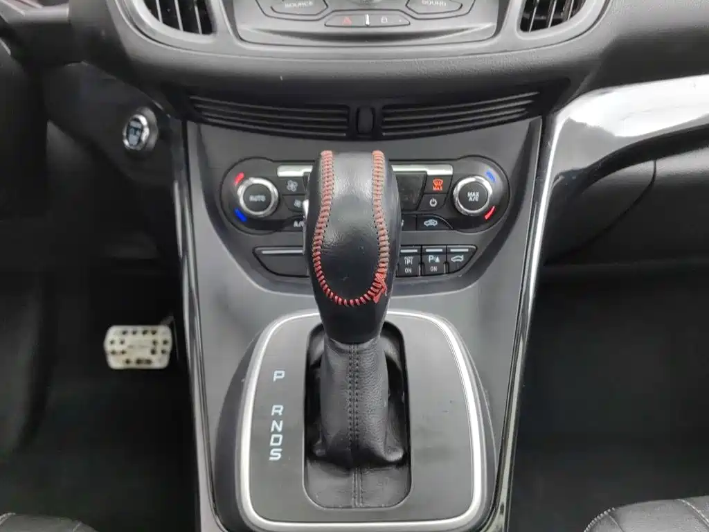Ford Kuga — миниатюра 13
